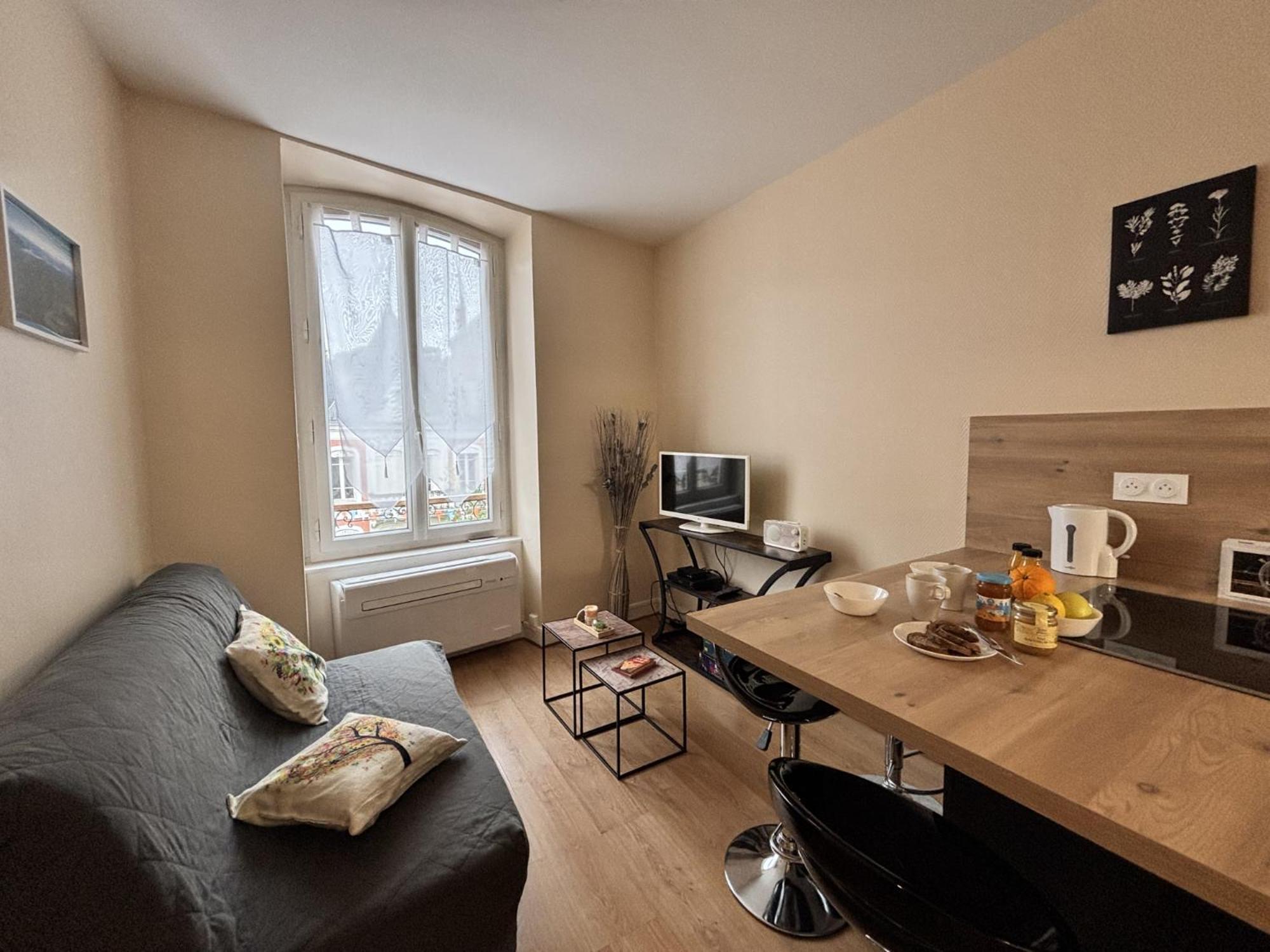 Le Puy De Dome - 1 Chambre - Clim Châtel-Guyon Zewnętrze zdjęcie